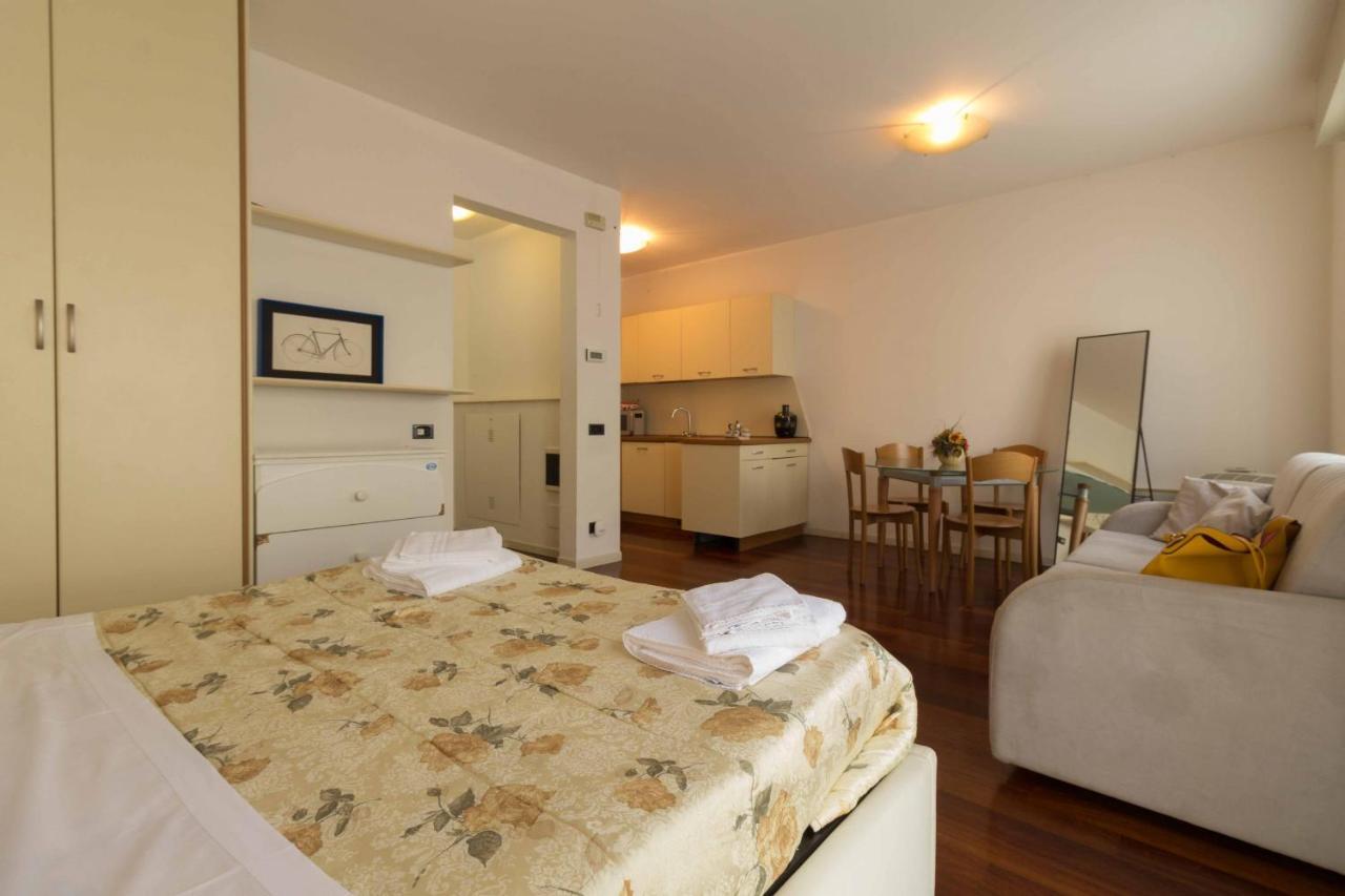 Studio Roma 41 - Affitti Brevi Italia Apartment เลคโค ภายนอก รูปภาพ